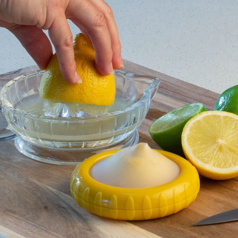 Cuisena Glass Citrus Juicer - in use. 