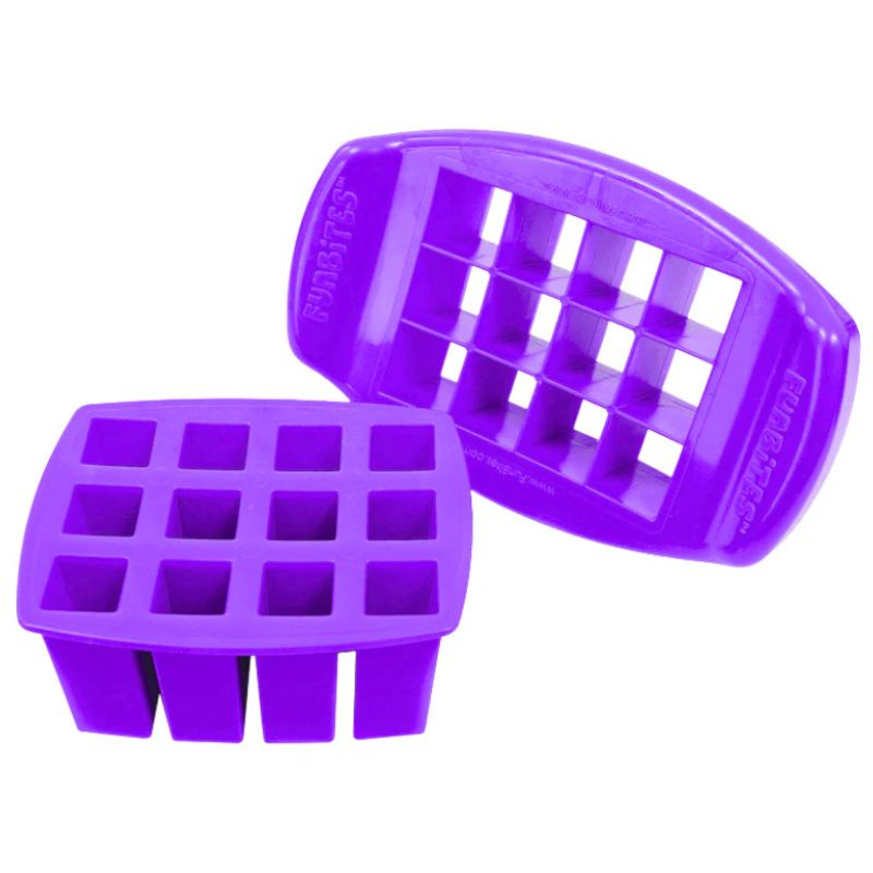 FunBites sandwich cutter - square in purple.