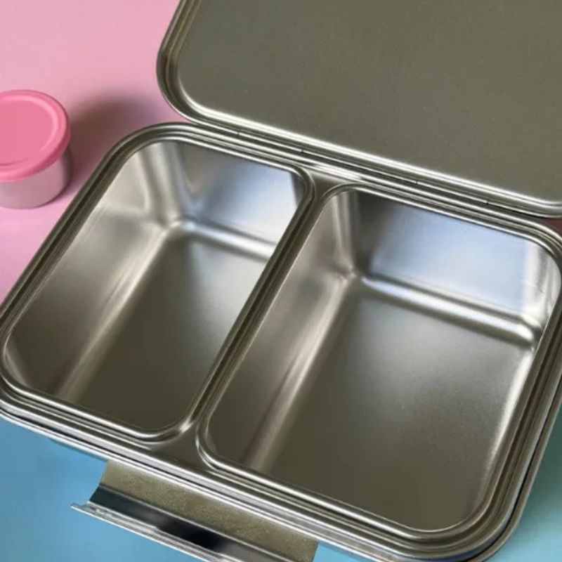 Kaally stainless steel Bento Maxi 2 - open on an angle.