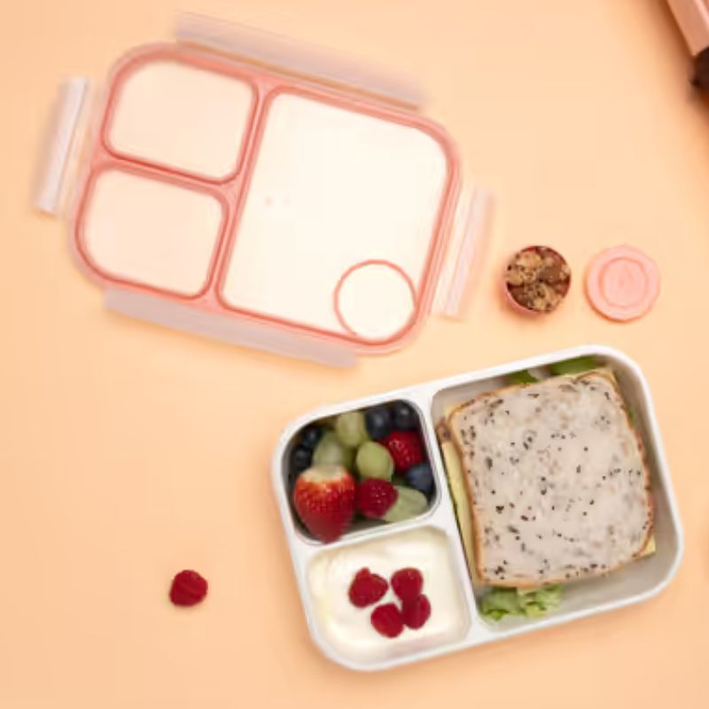 LocknLock To-Go Bento box - 1.5L - open with food. 