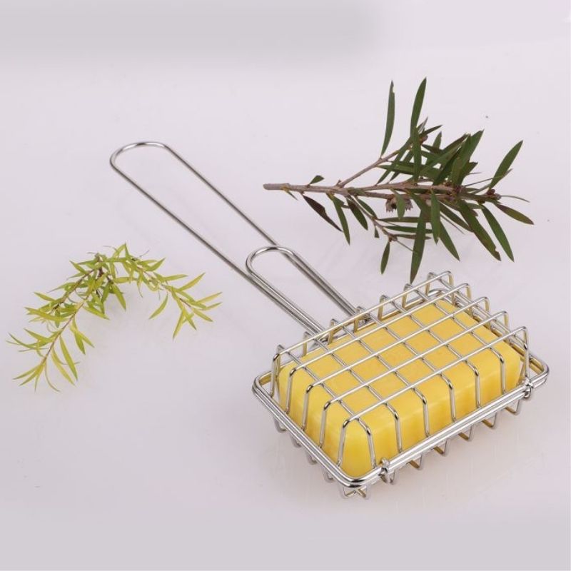 D.Line-Stainless-Steel-Soap-Cage-closed-horizontal-with-soap-leaves