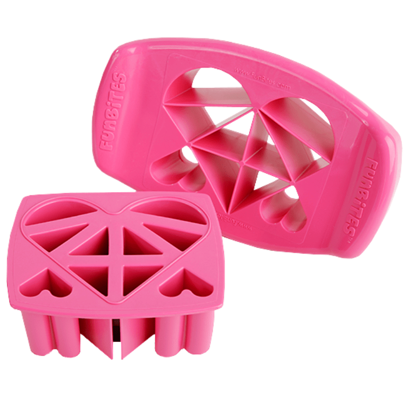 FunBites sandwich cutter - heart in pink.